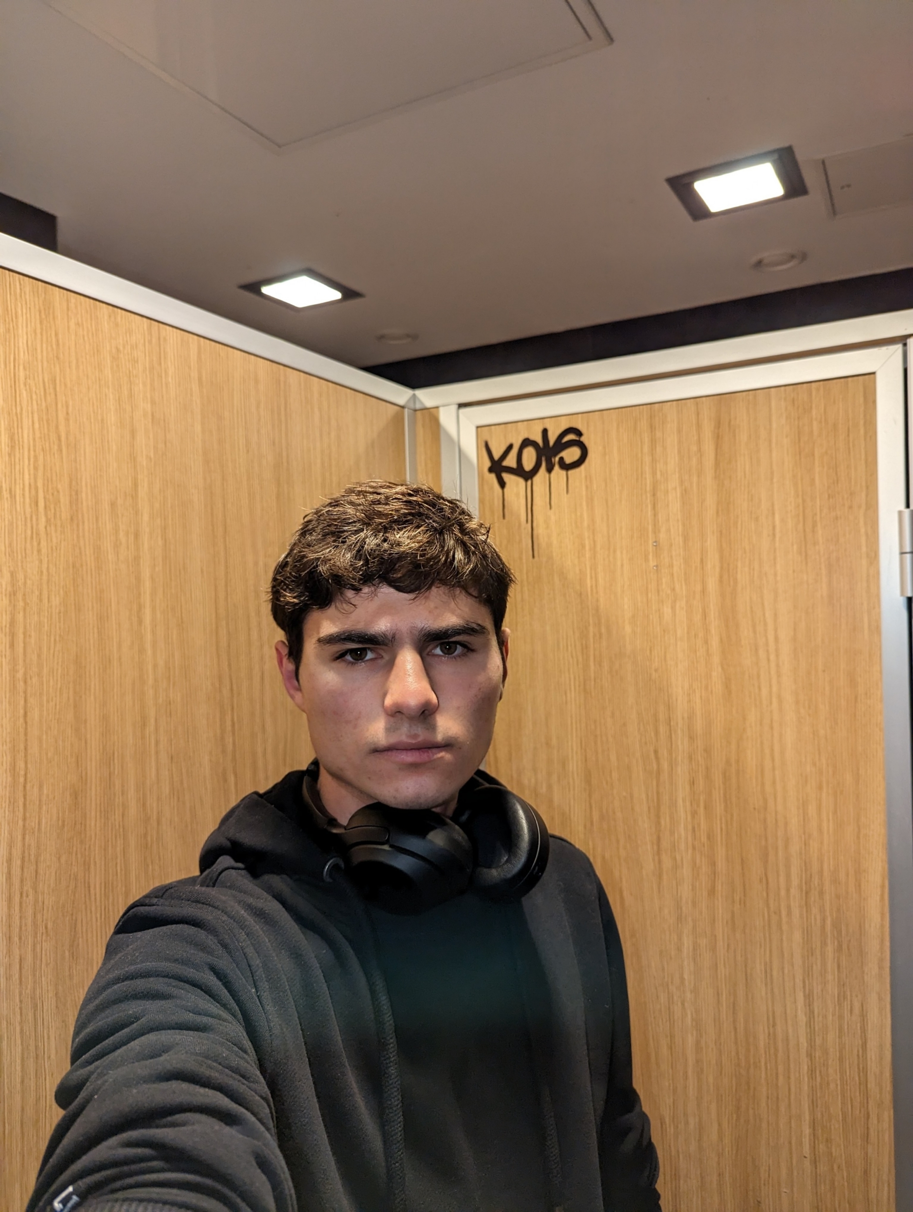 PXL 20220429 125333971 23