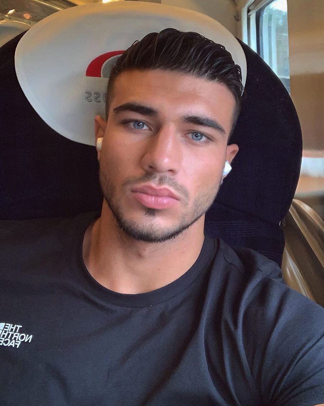 835D88A2 EB71 4724 834F 4B1EC89BD051