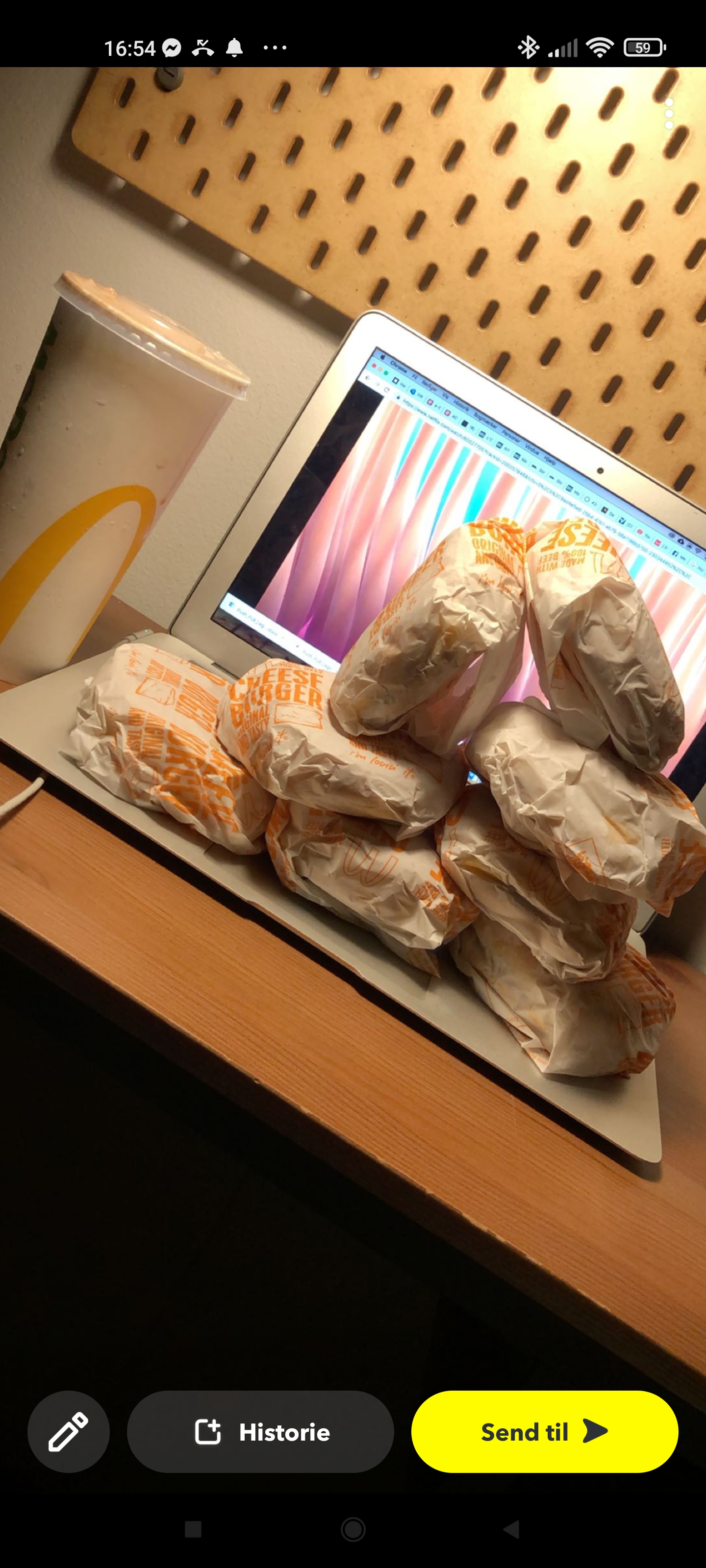 Screenshot 2022 11 04 16 54 42 627 comsnapchatandroid