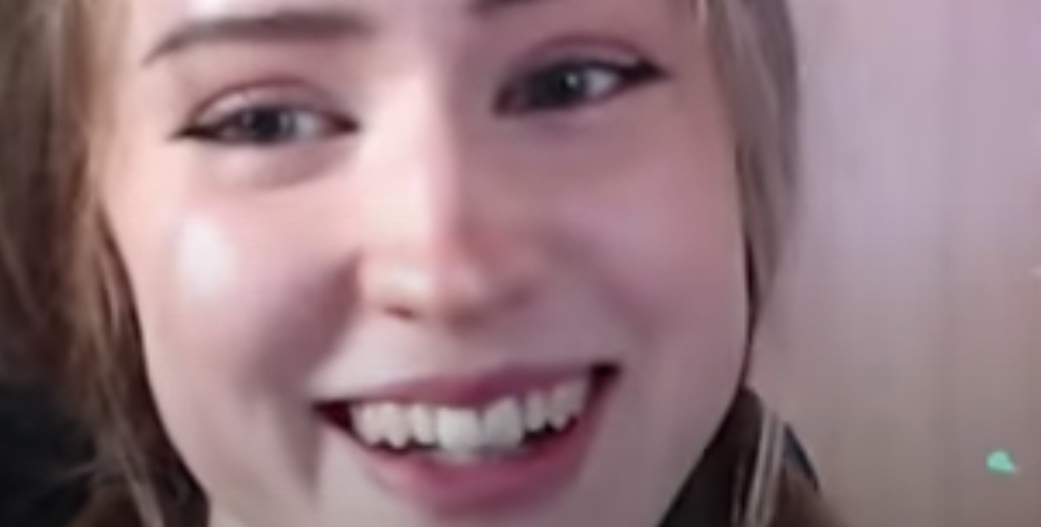 89410116 97CB 4AF7 8125 E47A0A2A211B