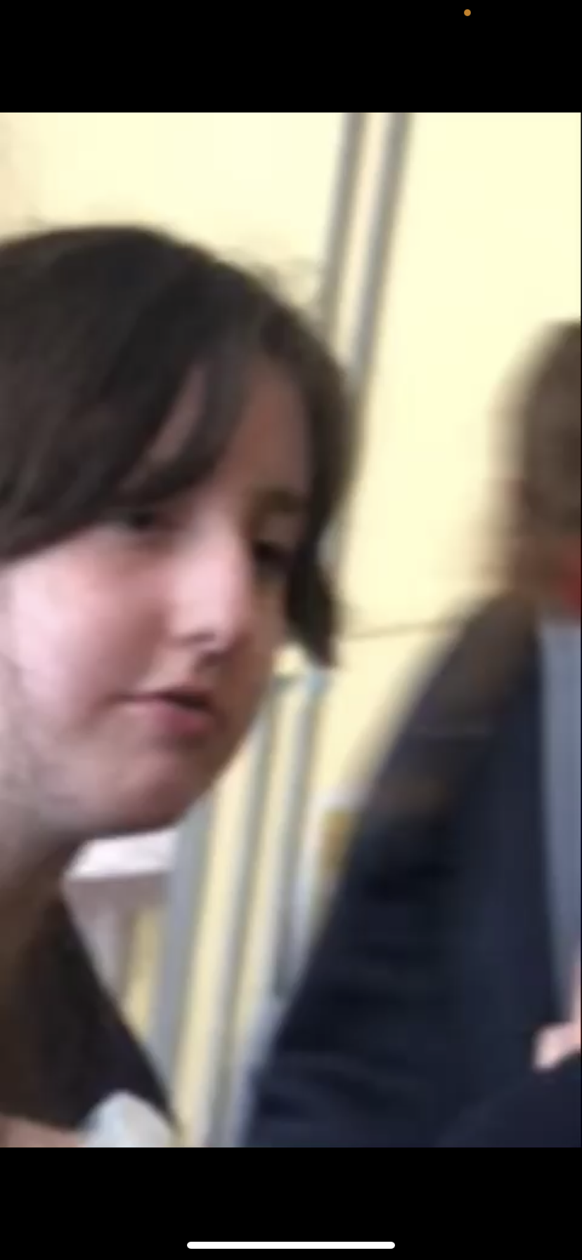 41342083 3F56 4372 8FB0 F40D11AD8281