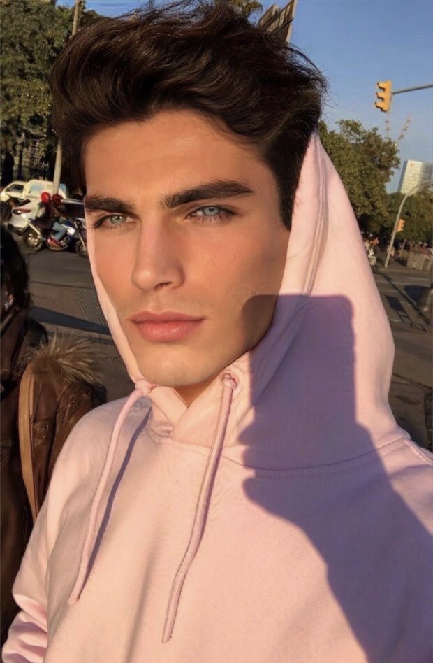 Avi