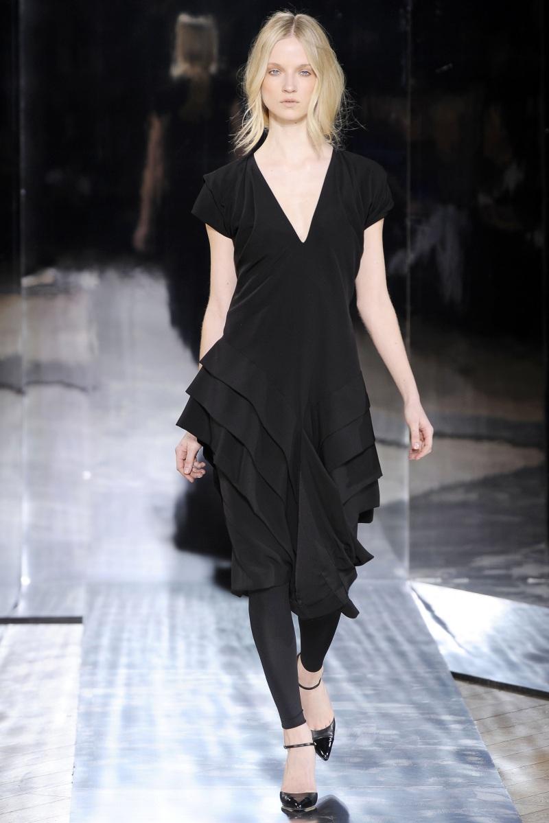 Nicole farhi 665480837