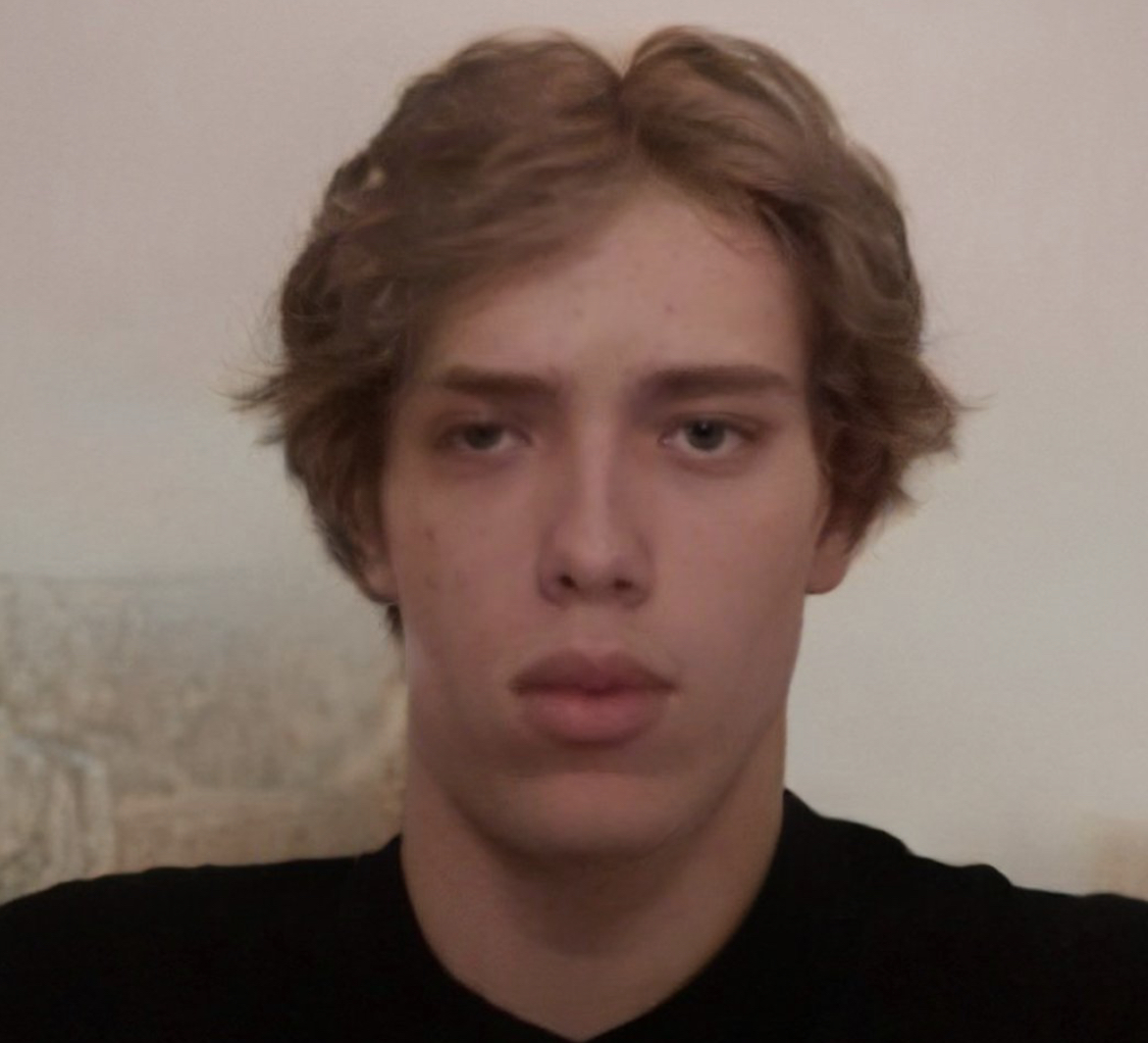 107015ED 94D7 4EA3 A1A0 FC53F5E3F0FF