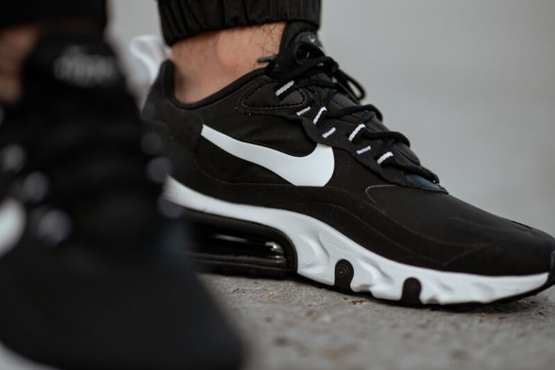 Nike air max 270 react blackwhite 2 800