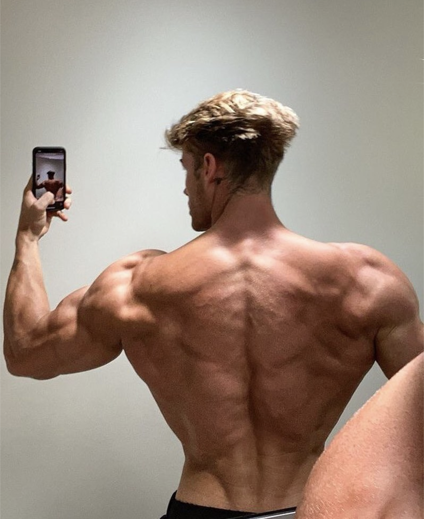 Selfie gym