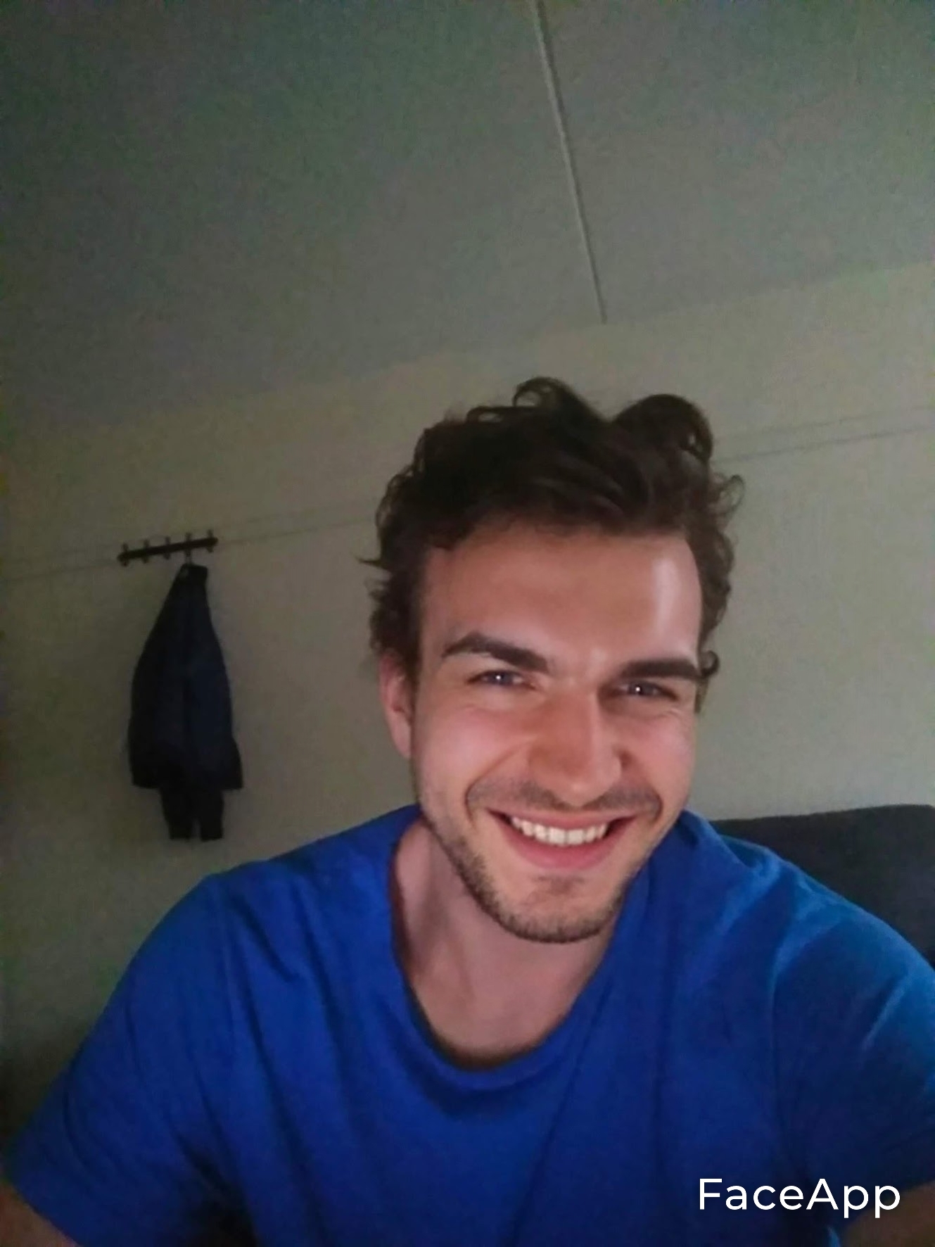 FaceApp 1670805099389