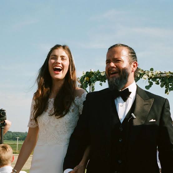 611D7318 F021 4789 805B 19585E6BEBE3