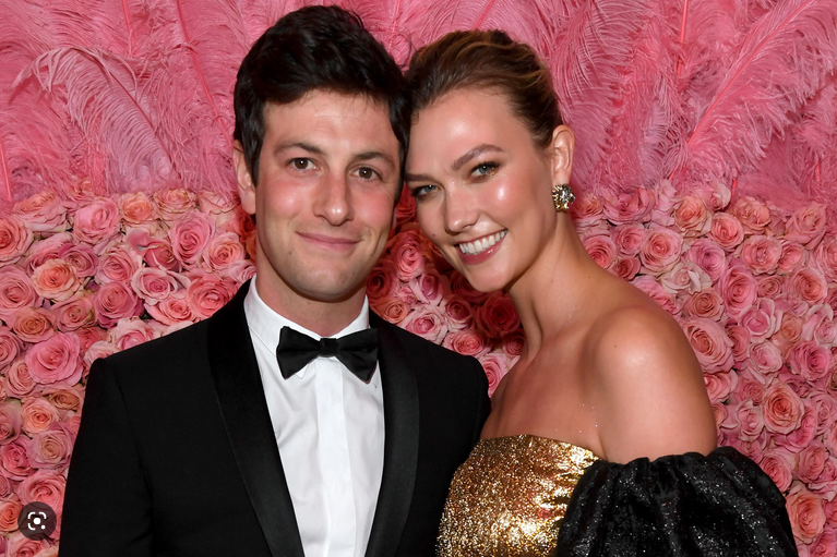Screenshot 2022 12 19 at 05 56 06 Karlie Kloss husband   Ricerca Google