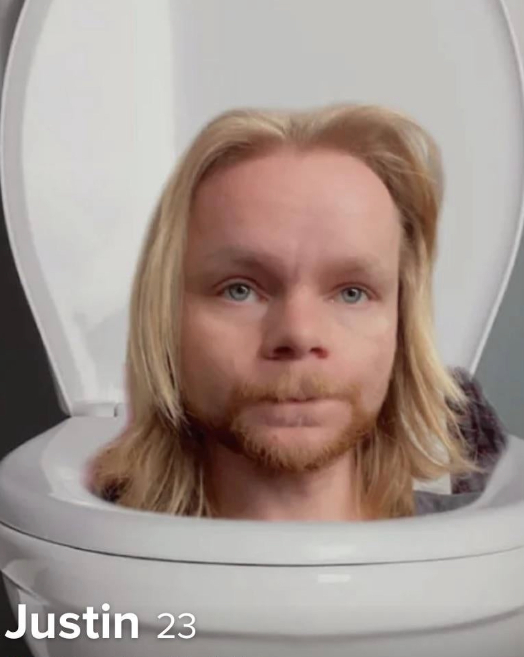 AE99D976 8259 430B B74D 1796FDD7DD06