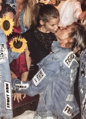 A59AD847 6E80 45E4 B04F 42AF116671D7