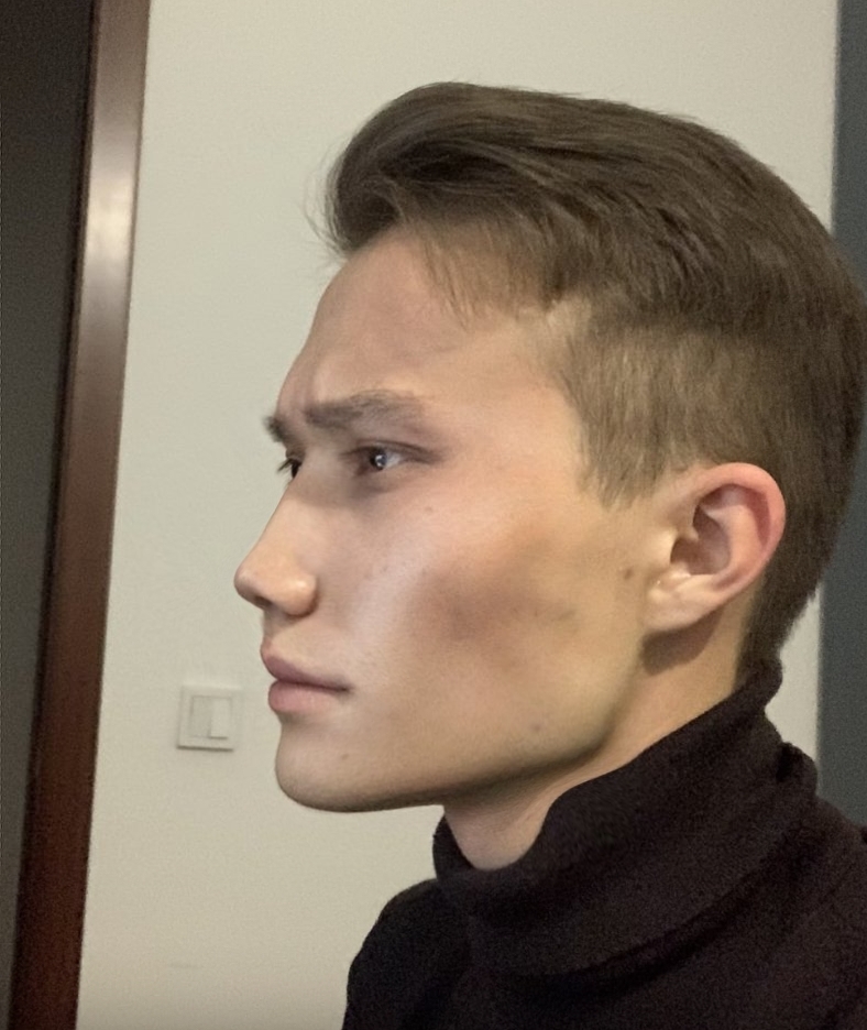 FaceApp 1671798839220