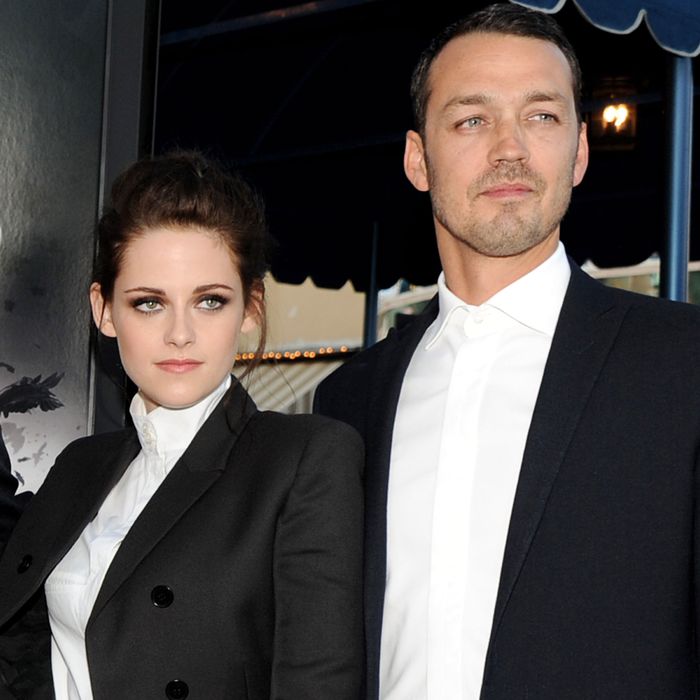 3e324df5df6a1935484b9735839c82c71c 03 Rupert Sanders Kristen Stewartrsquarew700