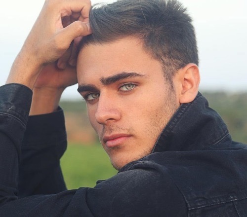 3472F47B EBE5 47BE 8BA2 7C983E2F0D40