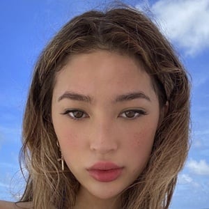 Holly lim 3
