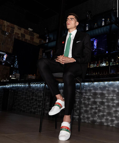 4754F8F4 27D8 48A3 B14C 5343515D5C18