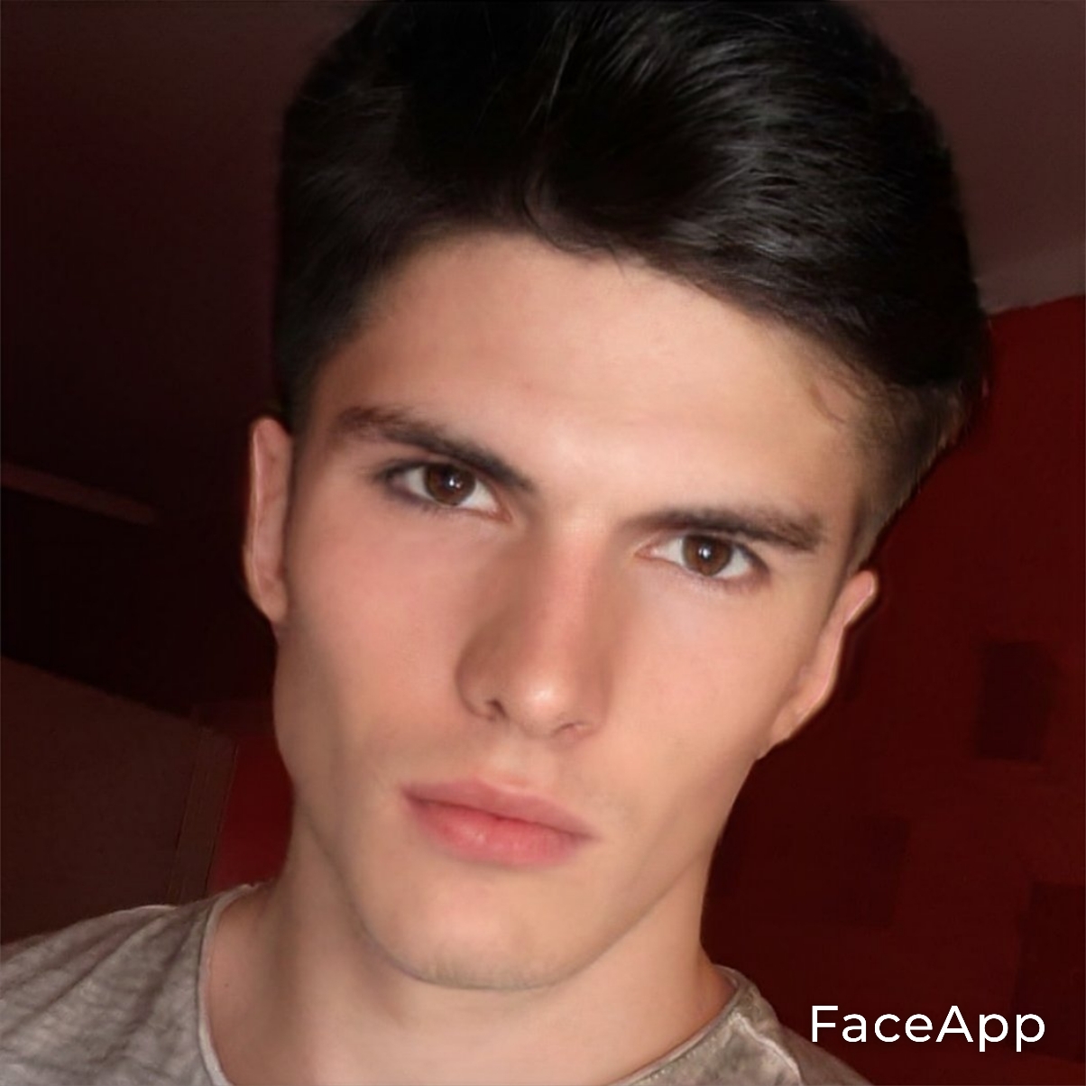 FaceApp 1672883769016