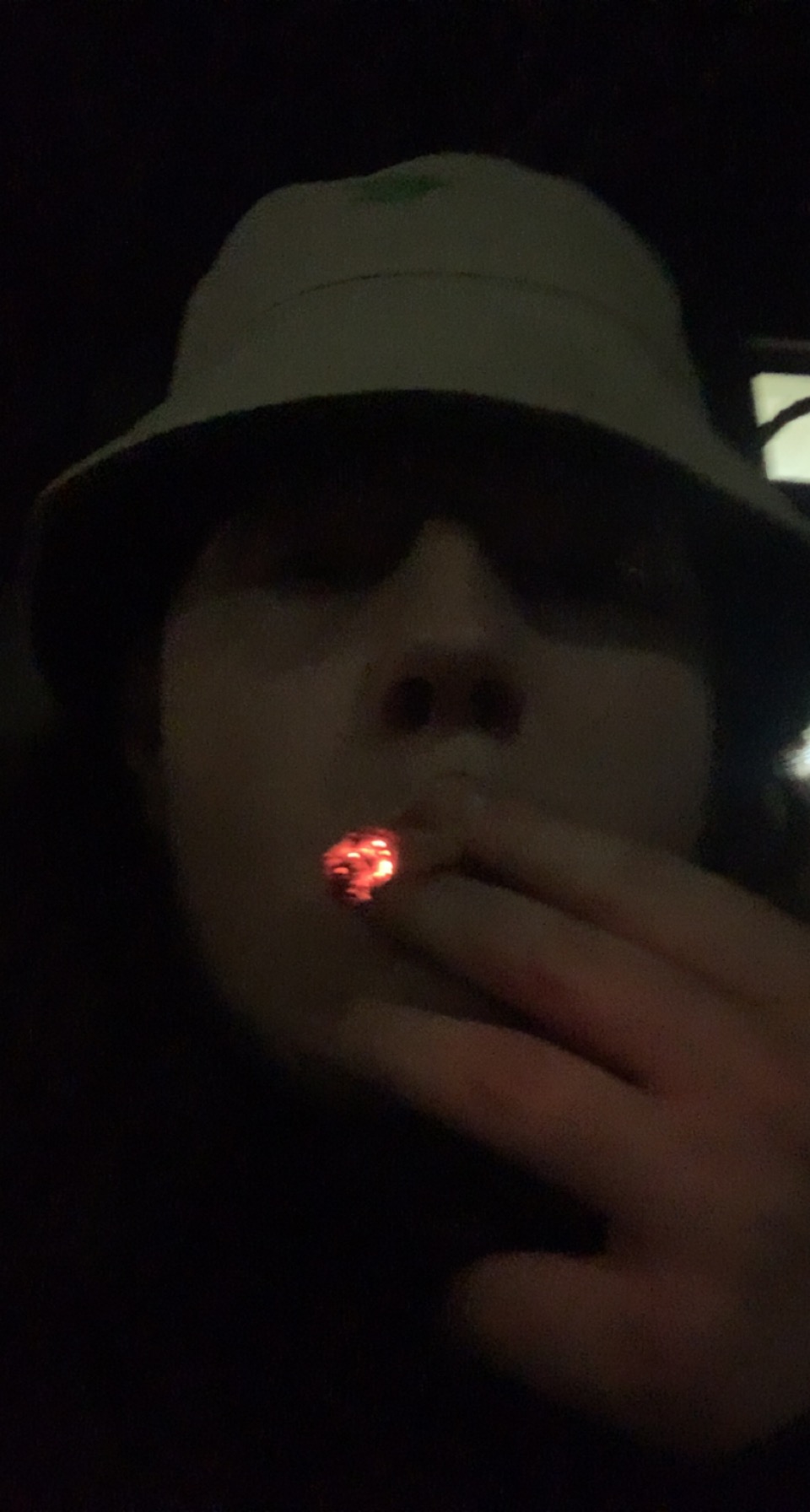 B0F214D1 F741 4EDA 8D8D 98AA1620C343