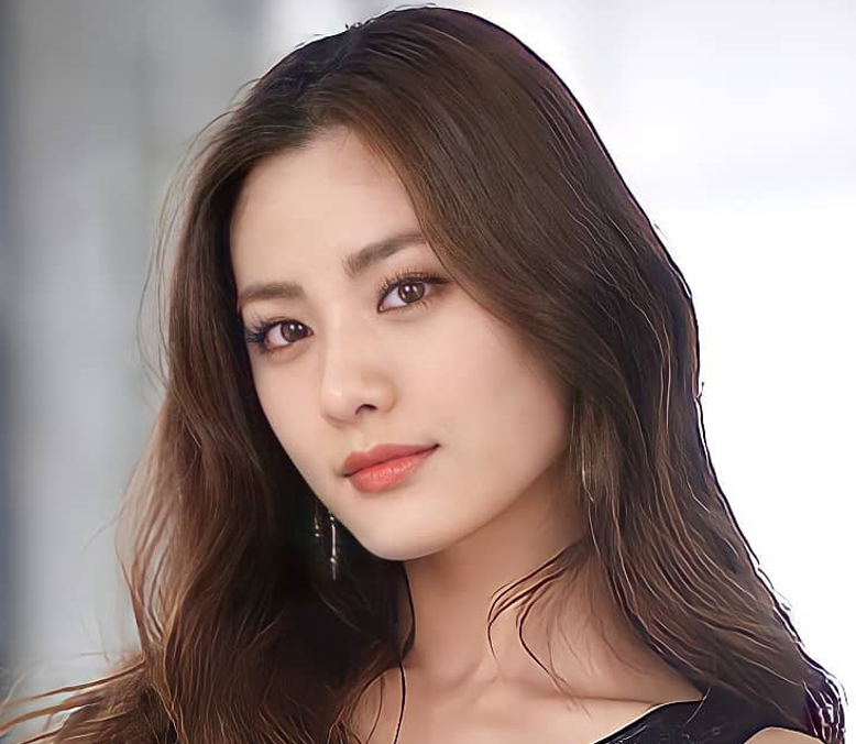 Nana avi 16