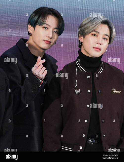 Nueva york ny ee uu 21 de febrero de 2020 jungkook jimin en una aparicion publica para bts liv
