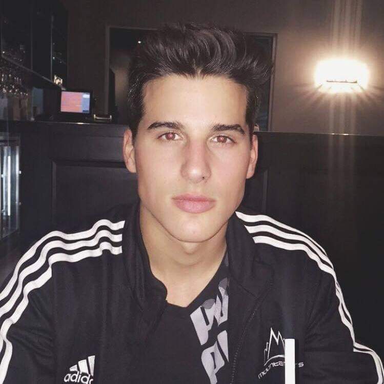 3247CCB8 0B02 4DE8 AC85 E4DAEE383830