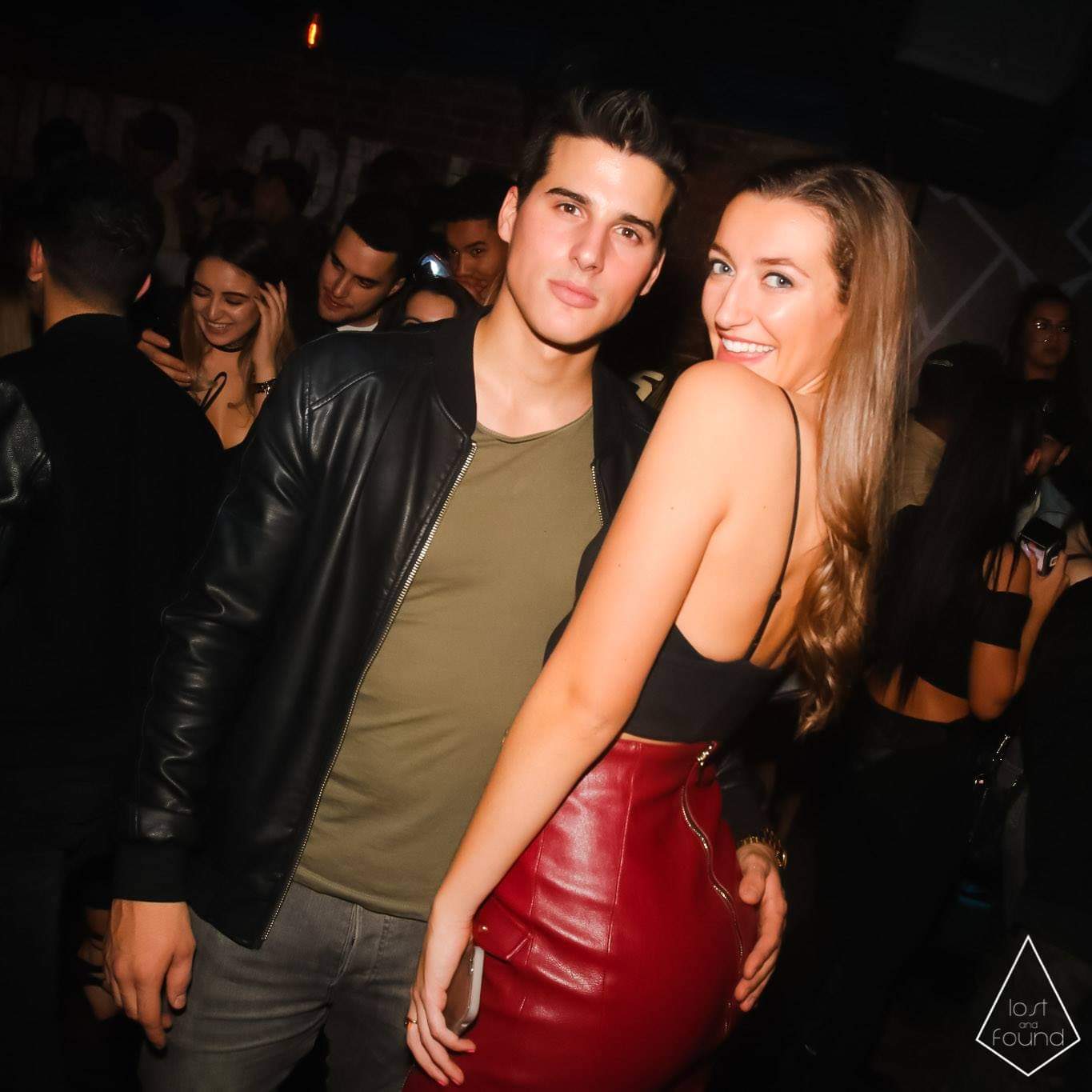 E9DA1DBD 20FC 4D57 B17F AC5EAC5E1FEE