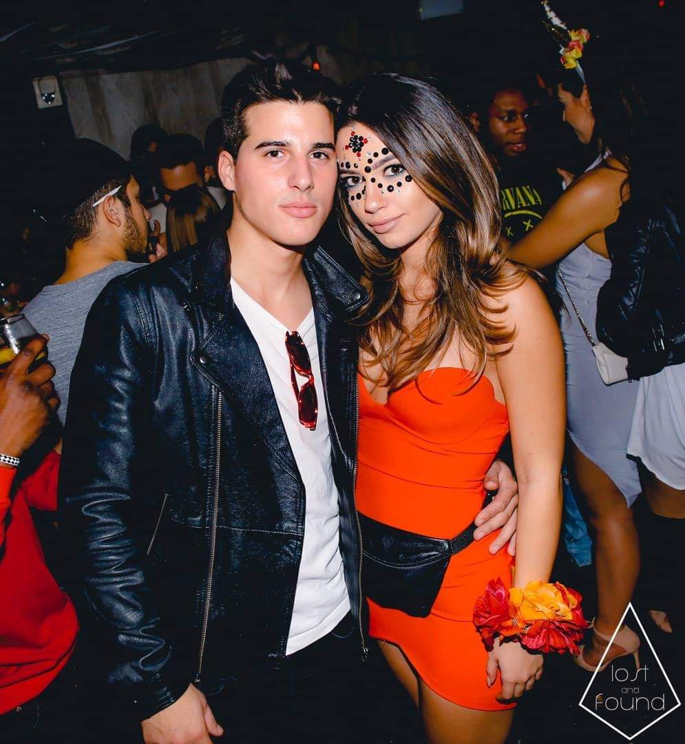 F3431D9E 4F46 4881 91A5 3E13EFA2C175