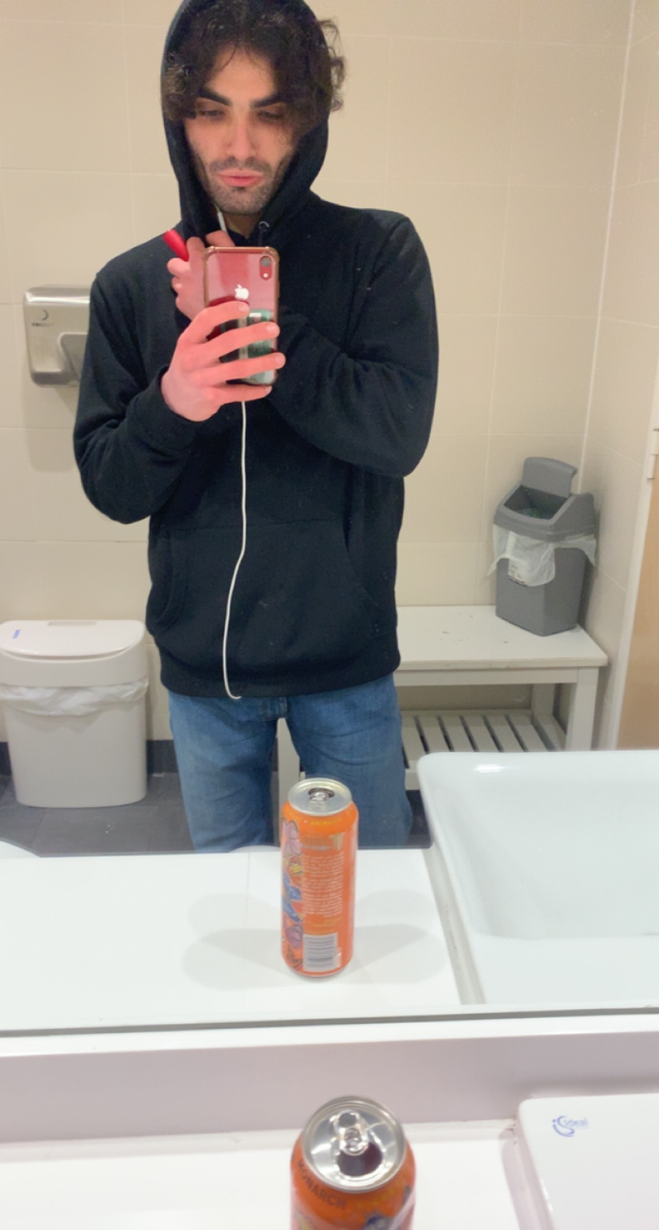 BA5D3322 9243 4E39 9D7A EF60F7C50DF8