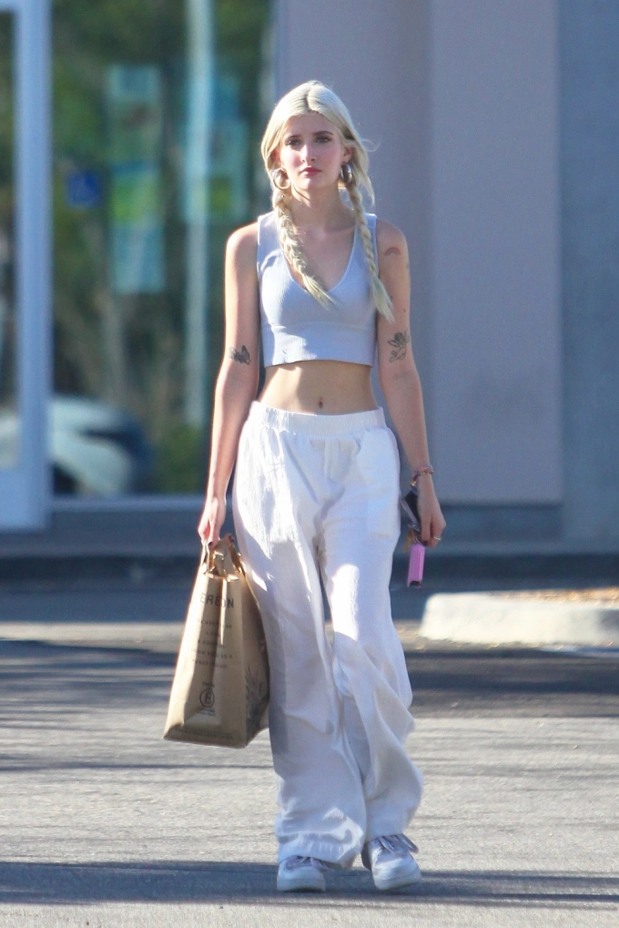 Sami Sheen Plunging Crop Top Braids BG result