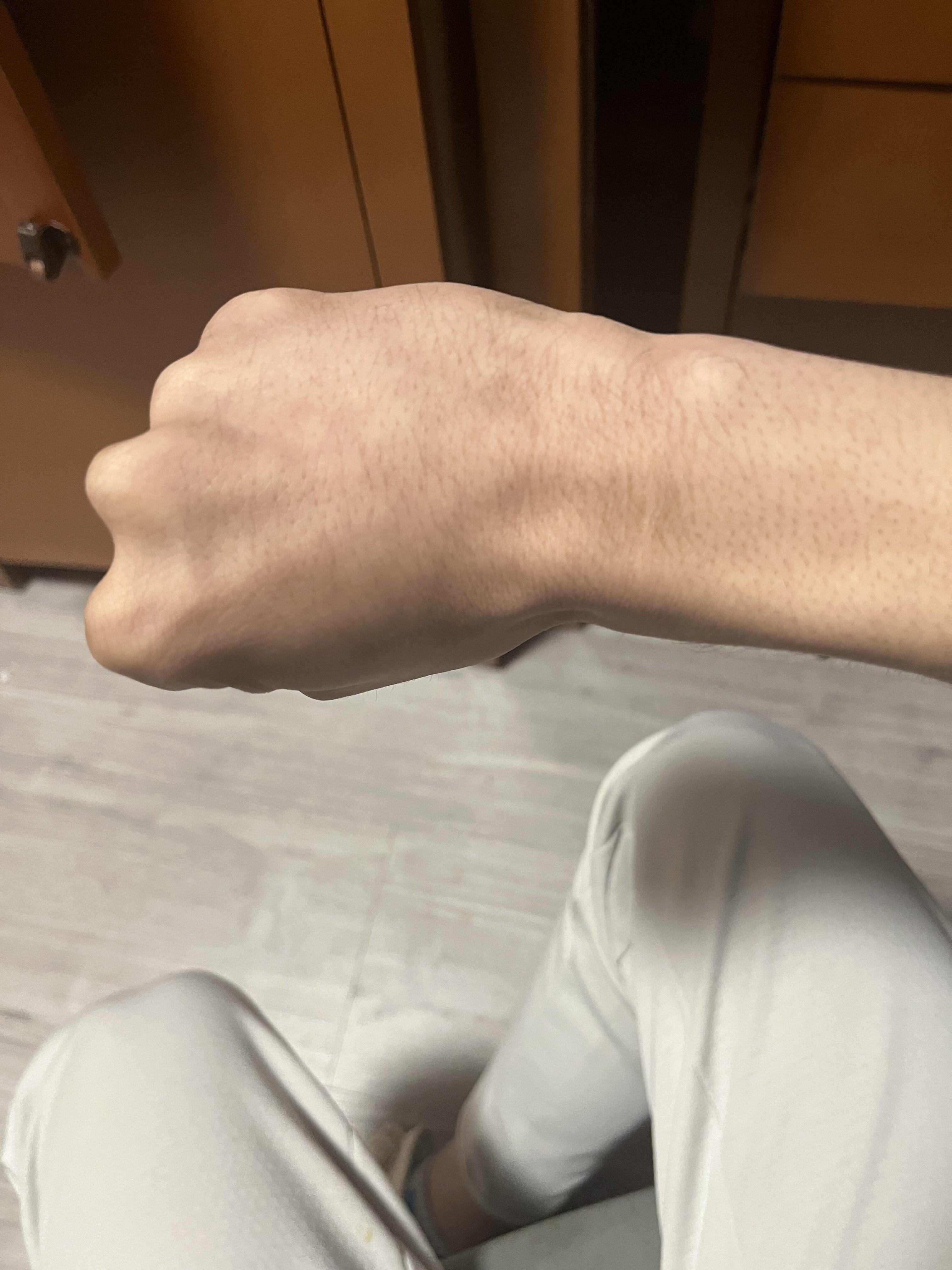 E07320C8 6814 40A2 AB4F 73CBE0B59BD0