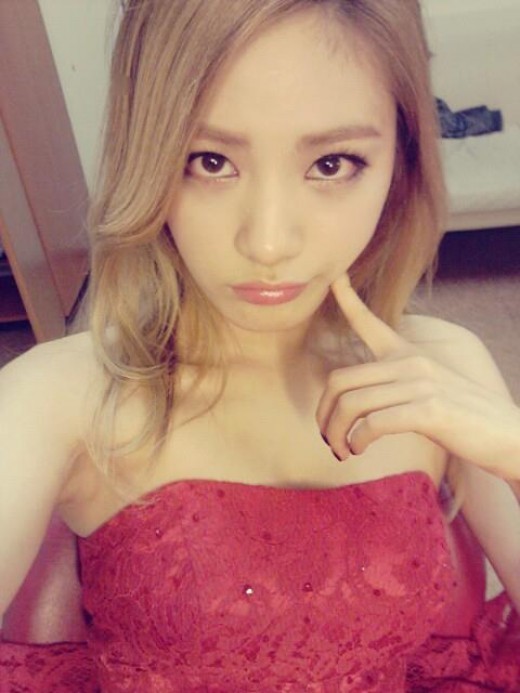 Nana self camera on after school facebook