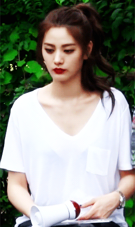 Tumblr nw7czbgfTY1r3wtioo1 400