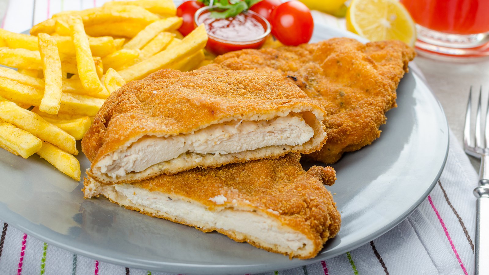 1600x900 wiener schnitzel