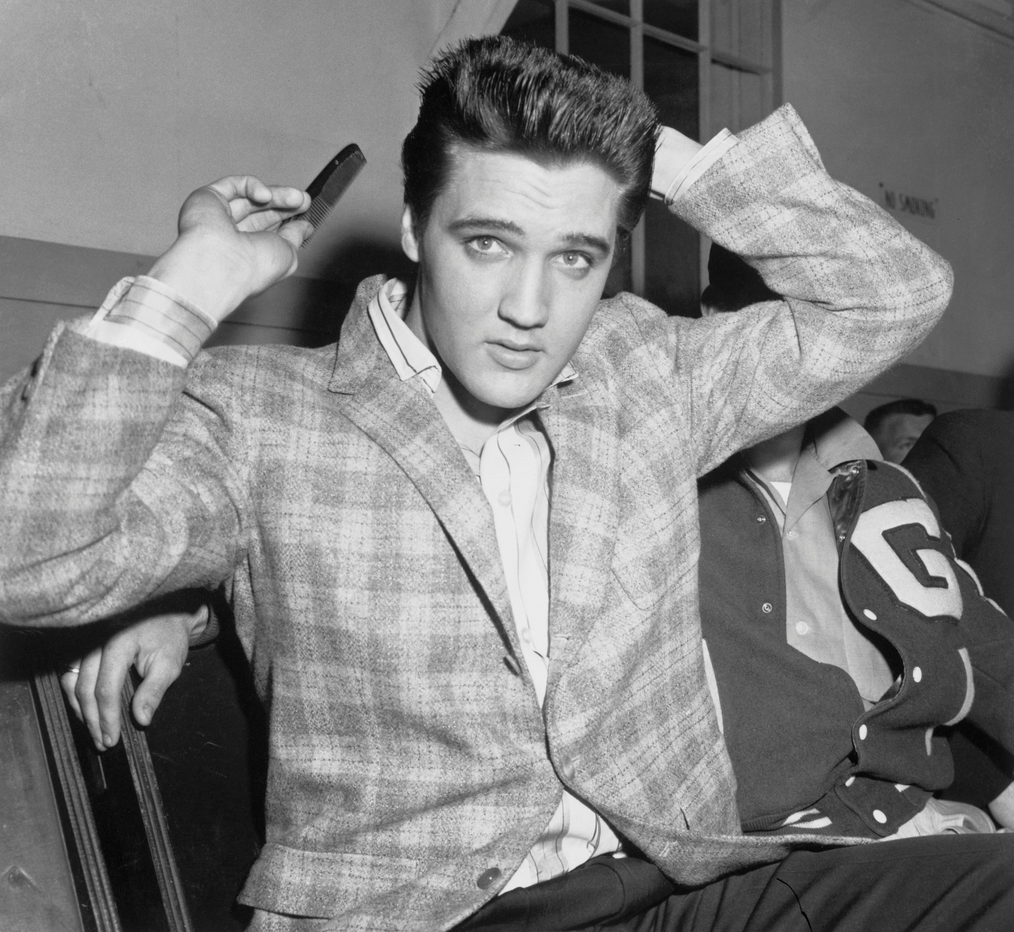 Elvis 3 Elvis 3