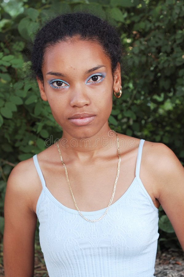 Young teen black girl portrait 5409591