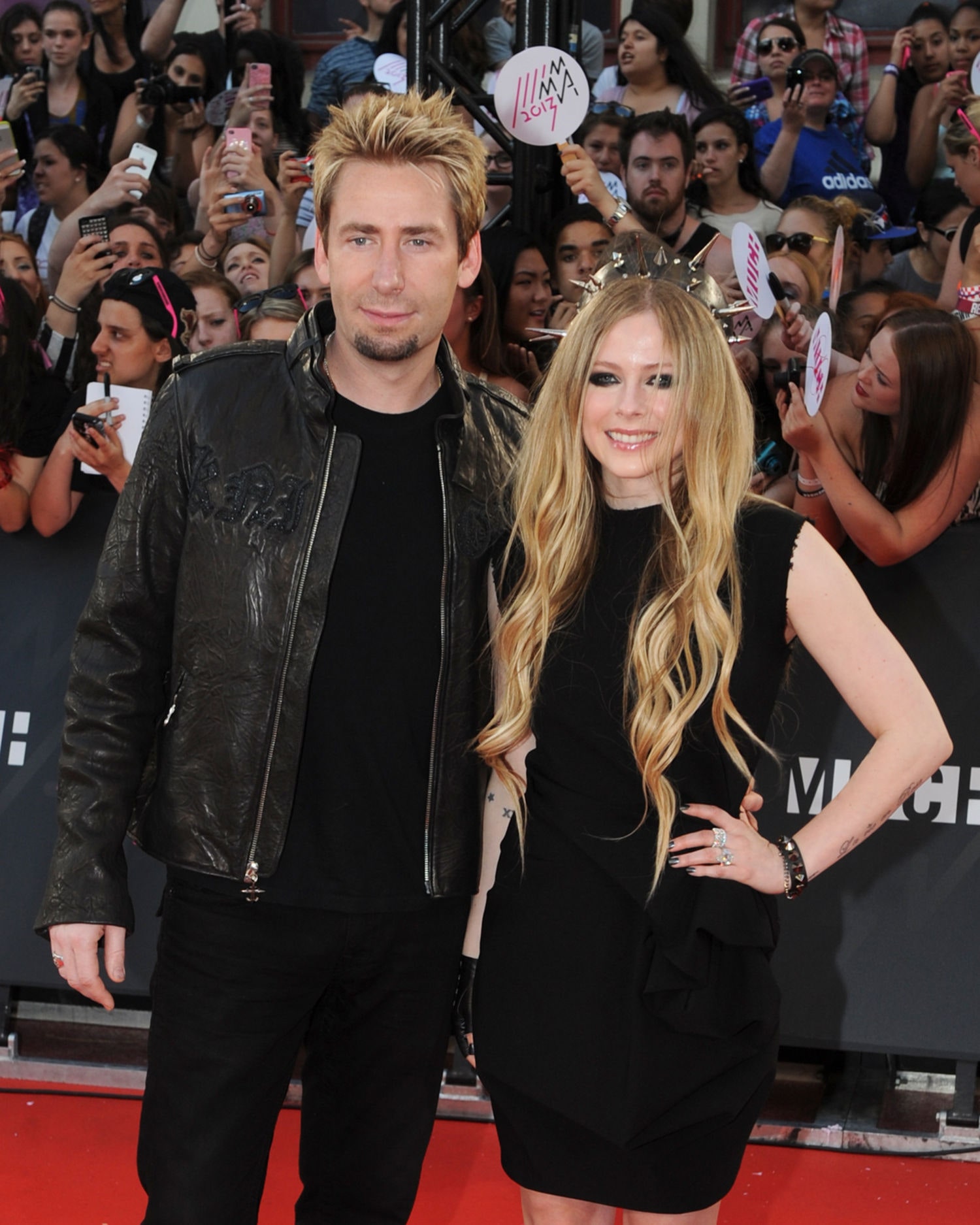 Entertainment 2013 06 avril lavigne chad kroeger married wedding celebrity weddings 0429 main