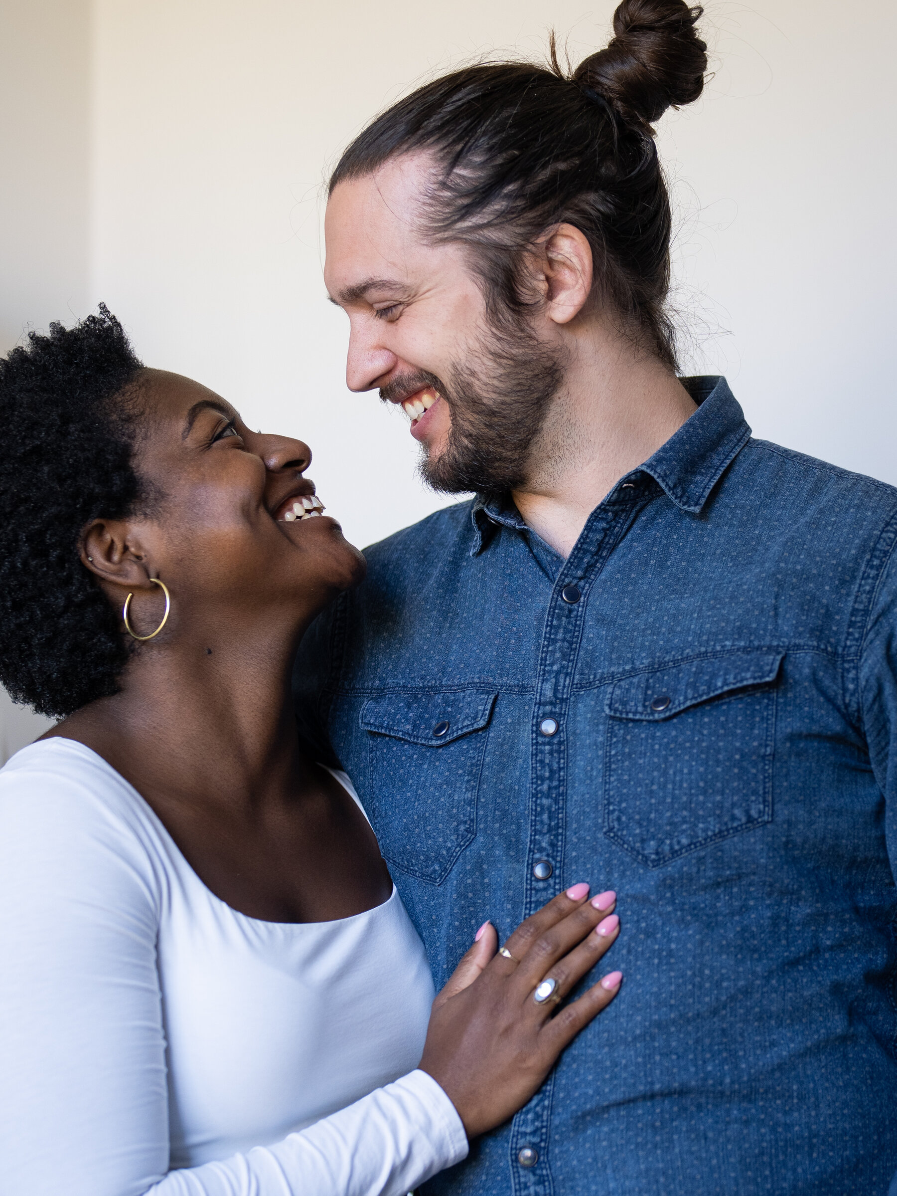 11InterracialCodeSwitch1 mobileMasterAt3x