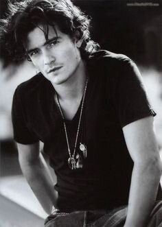 44306861df7ddb5948a3a22142a9fee3--orlando-bloom-guys.jpg
