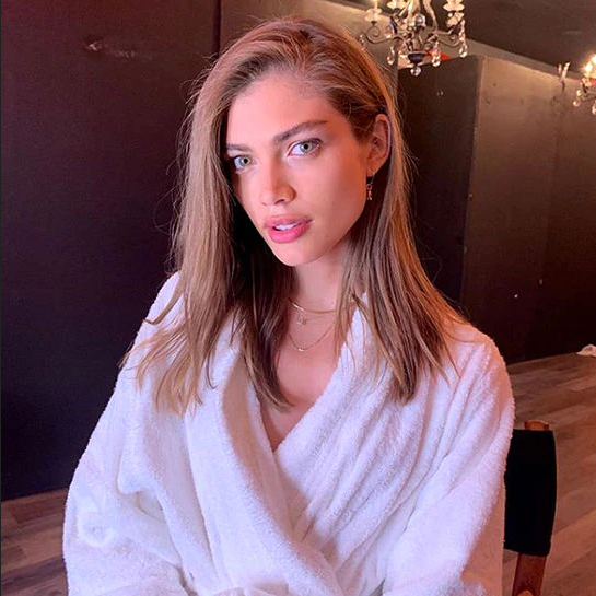 Vs