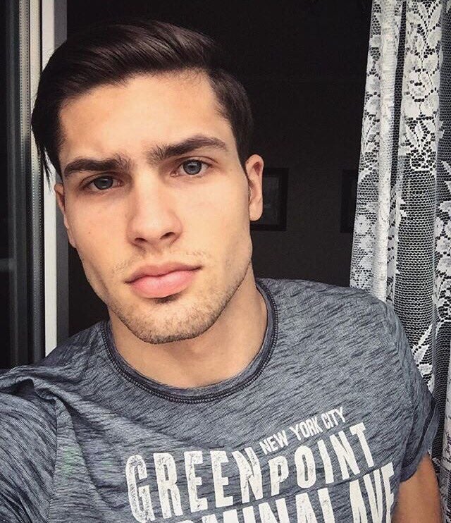 Miroslav cech v0 fzd7h6q2kjn91