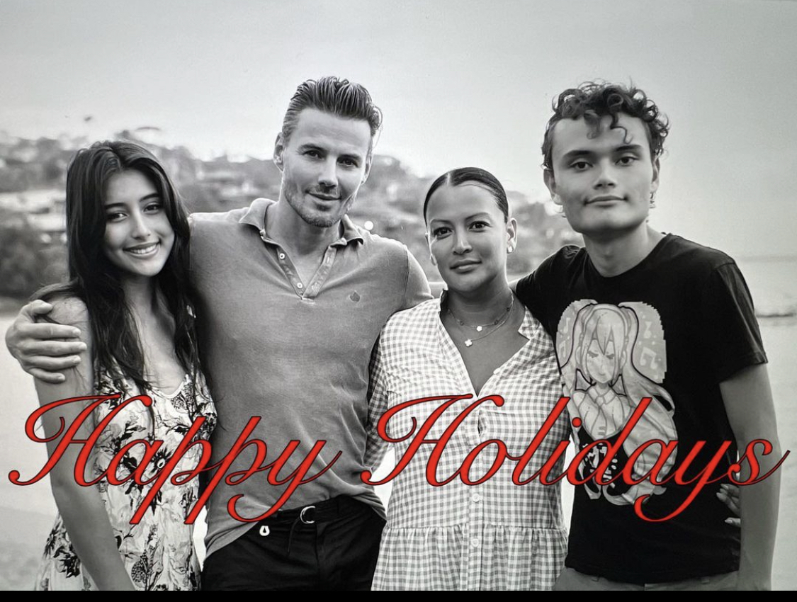 69ACF4EF 93DE 499B 9B25 F54E189833F9