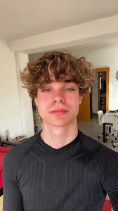 3C19D327 19AC 465E 8B8E 8CDB95159457