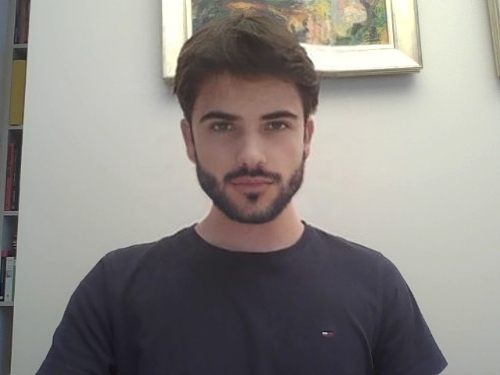 FaceApp 1679244439005