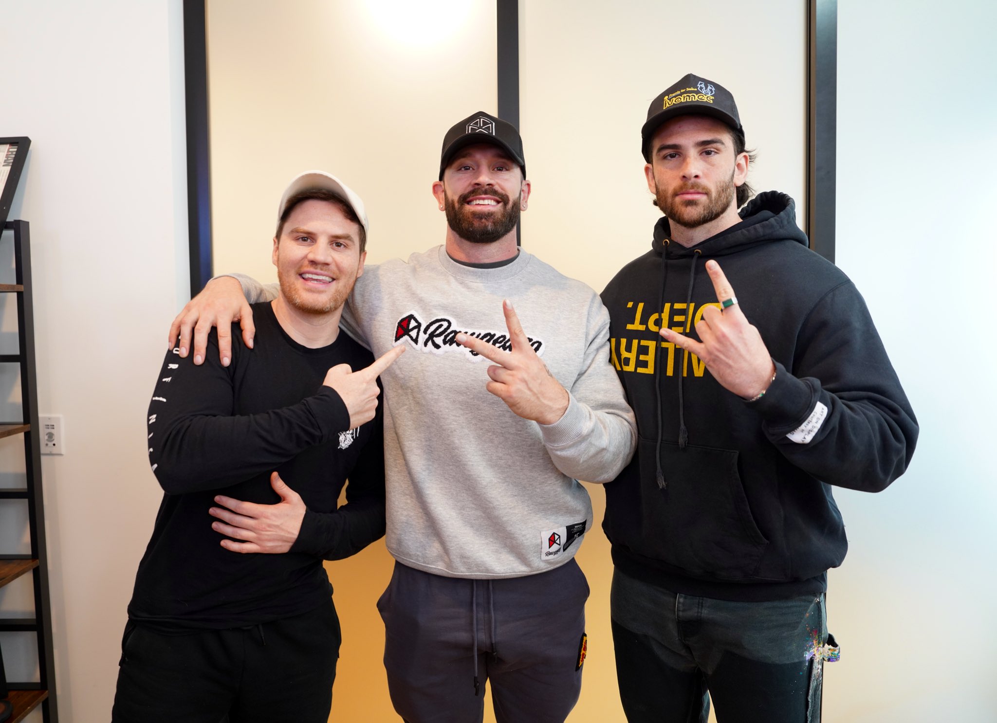 04C56554 639A 4400 AEA9 8241BBF4E7AC