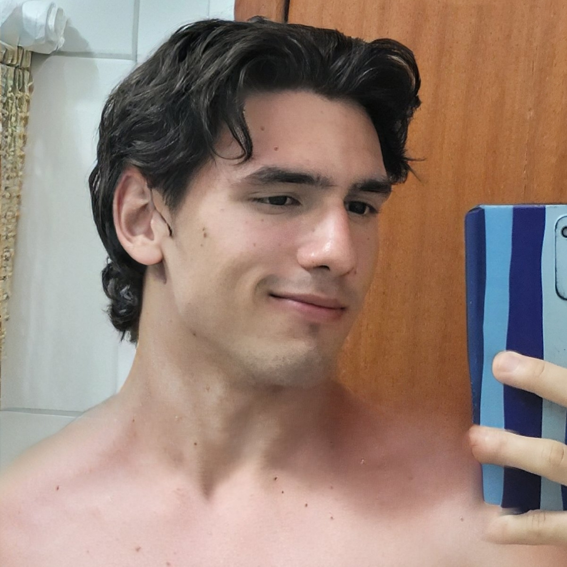 FaceApp 1667282400907
