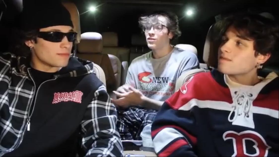 06881305 81AF 4F4A B67D FF4A4F34EC2D