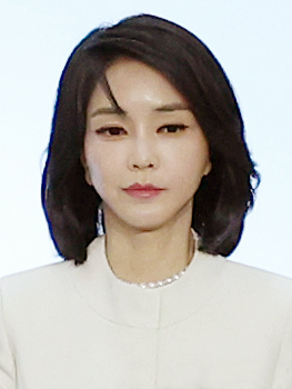 Kim Kun hee in May 2022