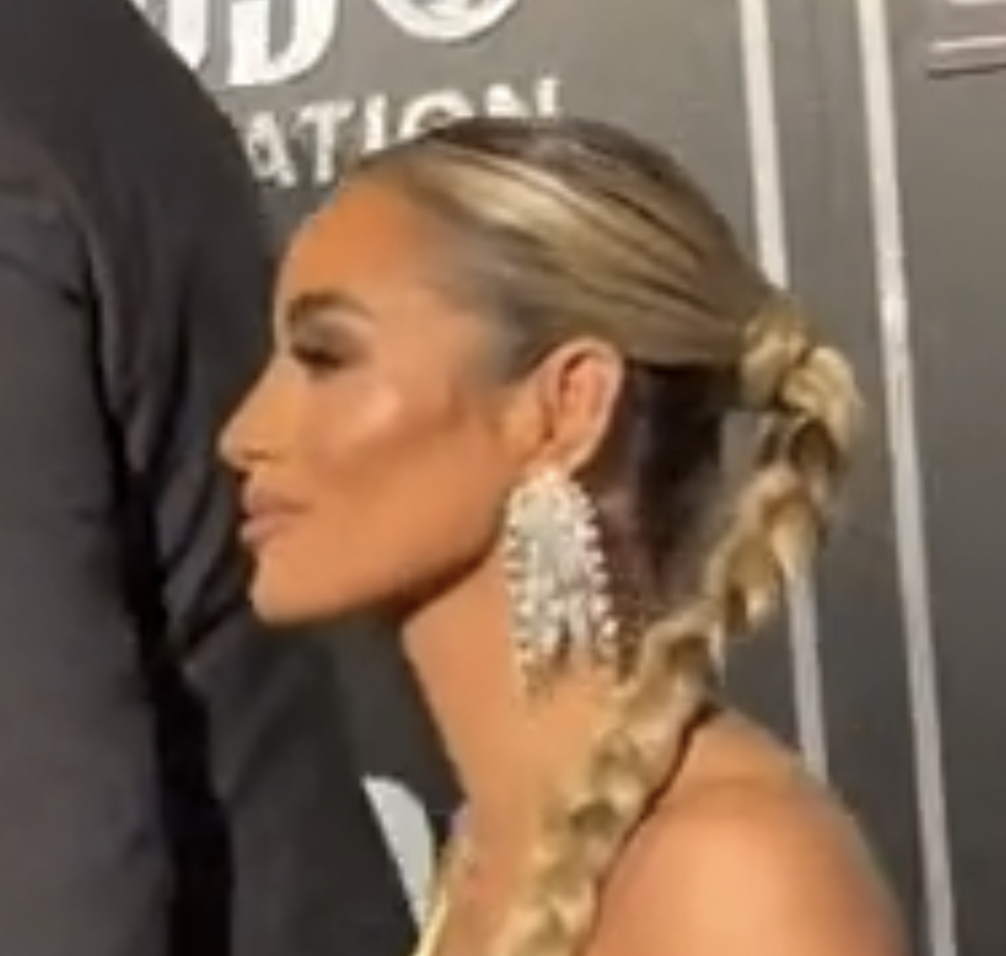 9E8D285E 5291 4F26 B095 8ED57D36B94B