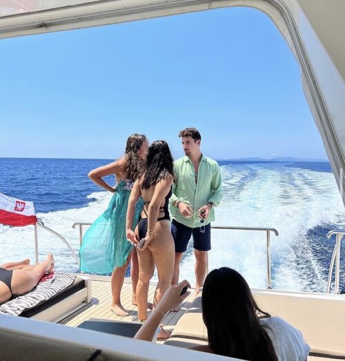 C5EAD5E6 12B3 477B 89C5 FFDC040B1B4B