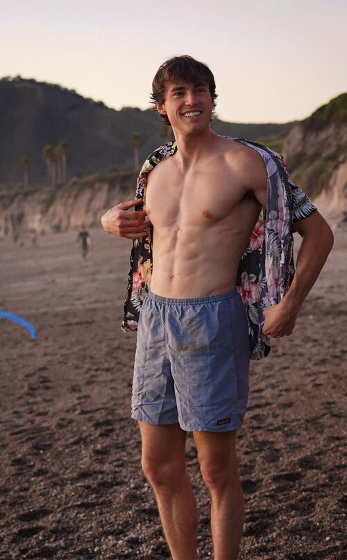 D1308EF0 D8D4 4260 9187 FC551E1C327B